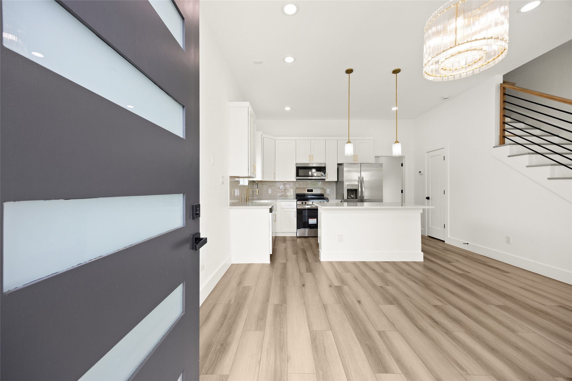 9011 Surry Street, Houston, TX 77028 9011 Surry Street, Houston, TX 77028