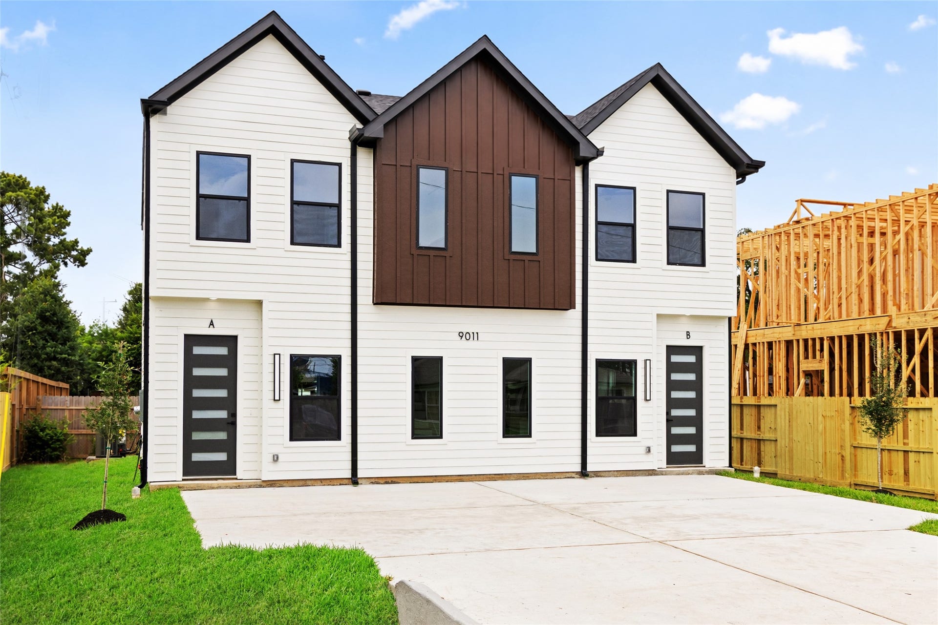 9011 Surry Street, Houston, TX 77028 9011 Surry Street, Houston, TX 77028