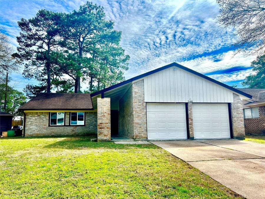 Property photo for 2410 Rolling Glen Drive, Spring, TX