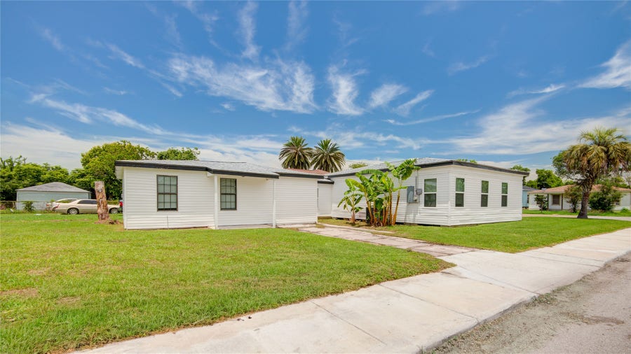 Property photo for 1203 W 6th Street, Freeport, TX