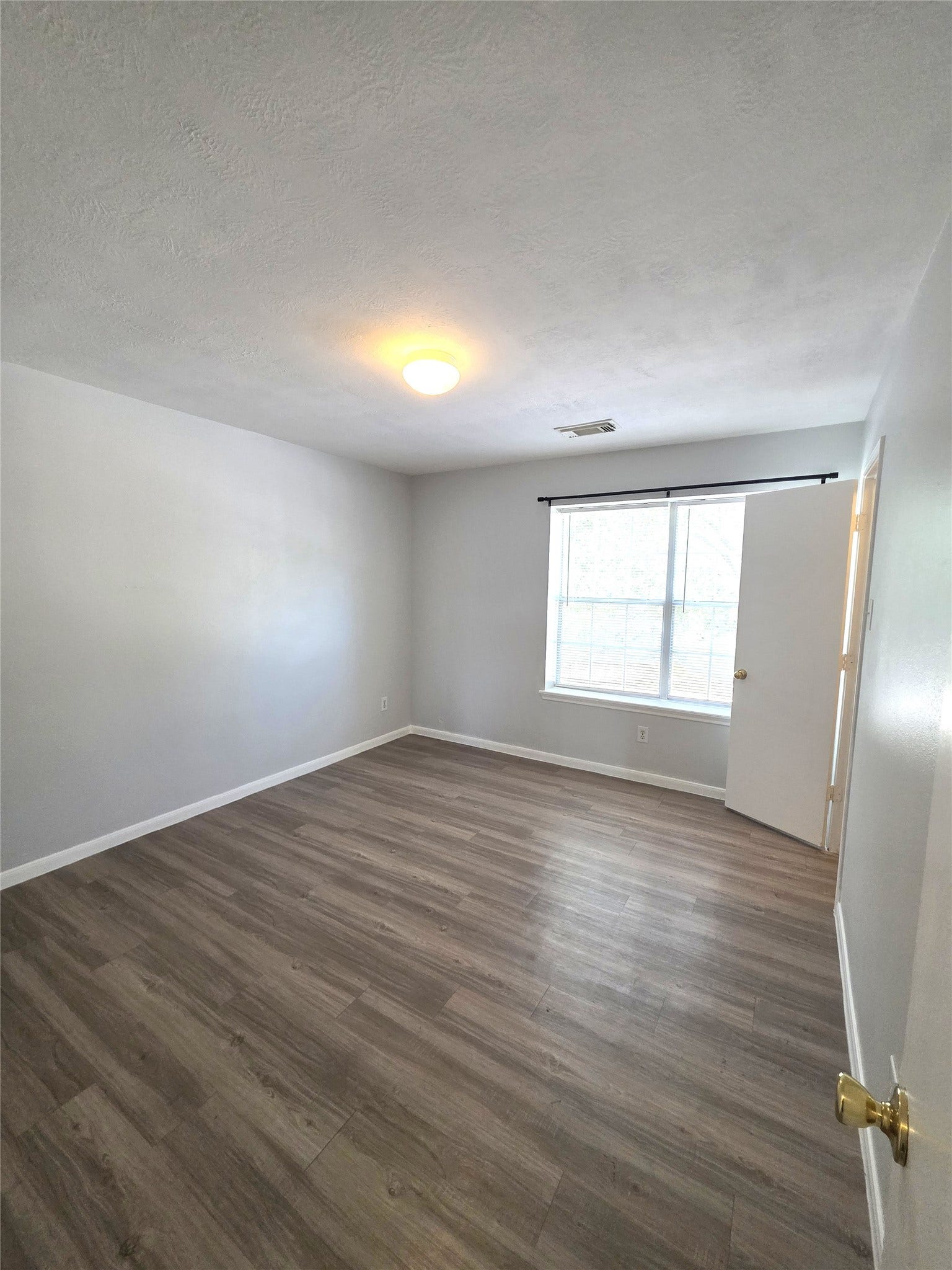 3110 Silverstag Trail Lane, Houston, TX 77073 Second Bedroom