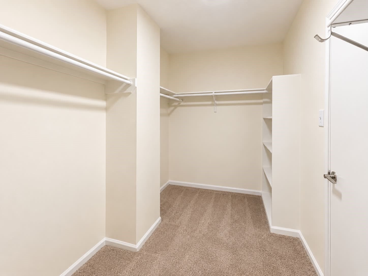 18131 Eganville Circle, Tomball, TX 77377 Huge walk-in primary closet
