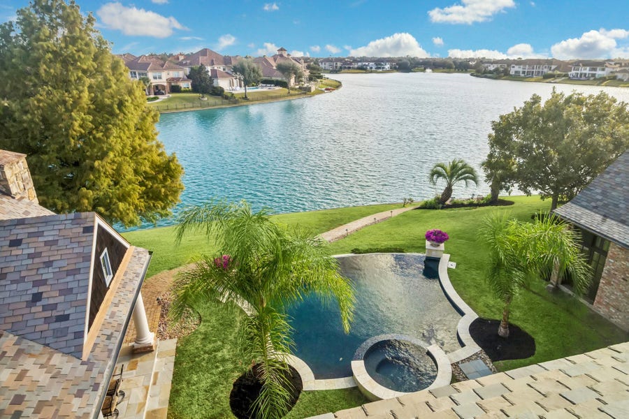 Property photo for 24 Miramar Heights Circle, Sugar Land, TX