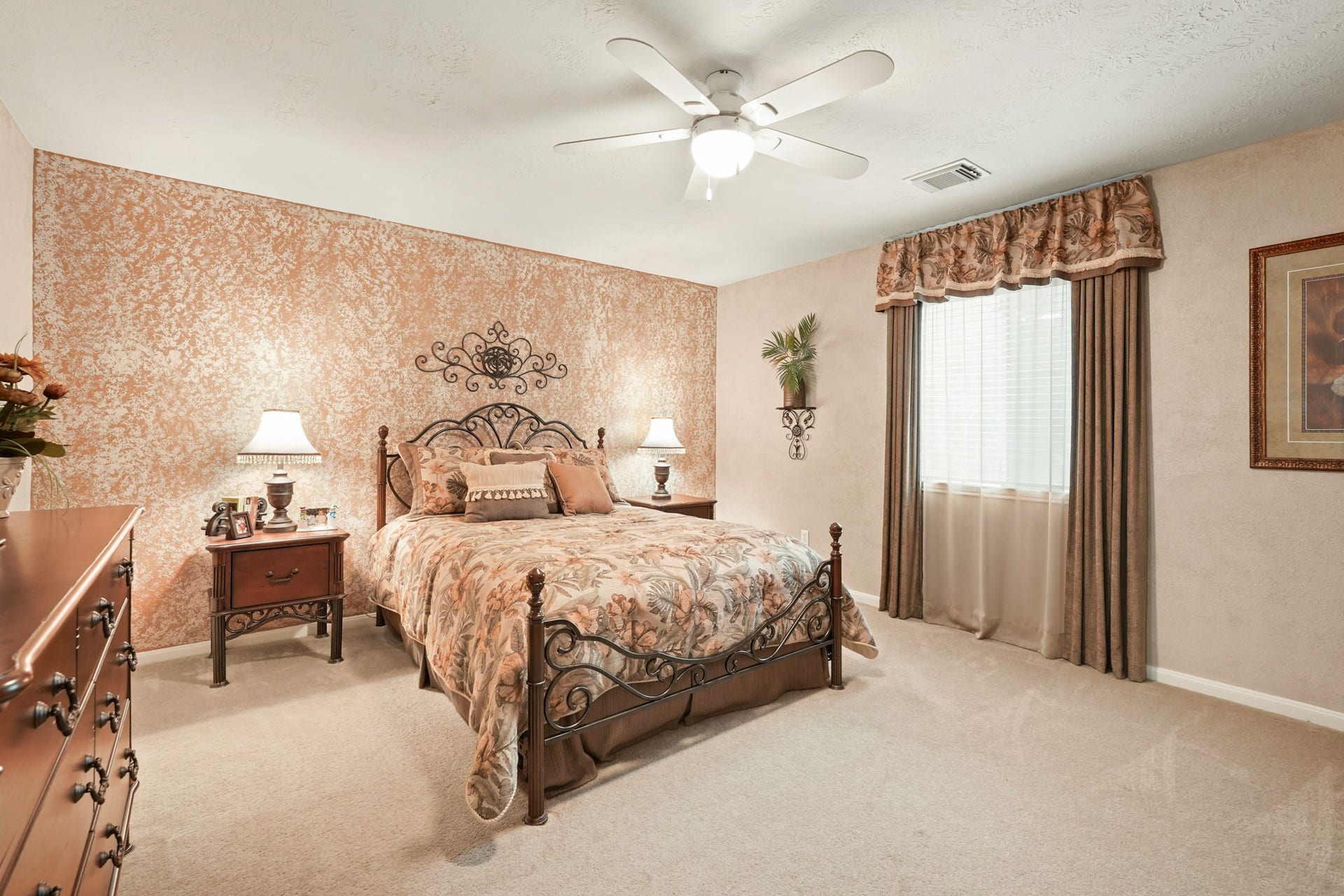 Spacious secondary bedroom with nice closet space.