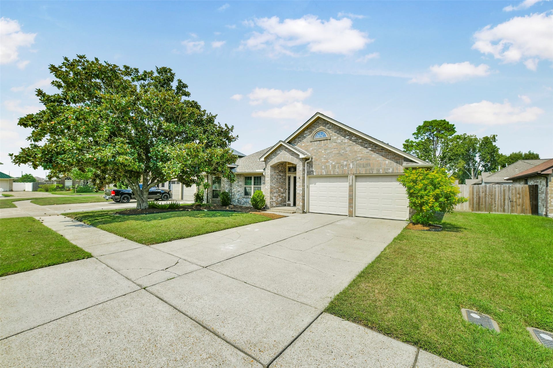 1205 Bayou Vista Drive, Deer Park, TX 77536 1205 Bayou Vista Drive, Deer Park, TX 77536