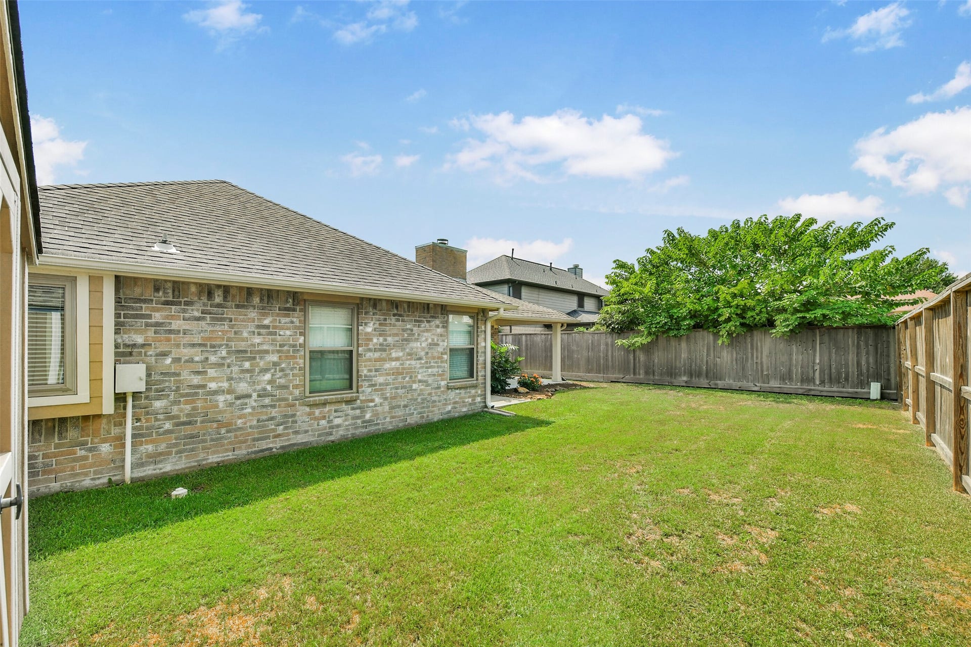 1205 Bayou Vista Drive, Deer Park, TX 77536 1205 Bayou Vista Drive, Deer Park, TX 77536