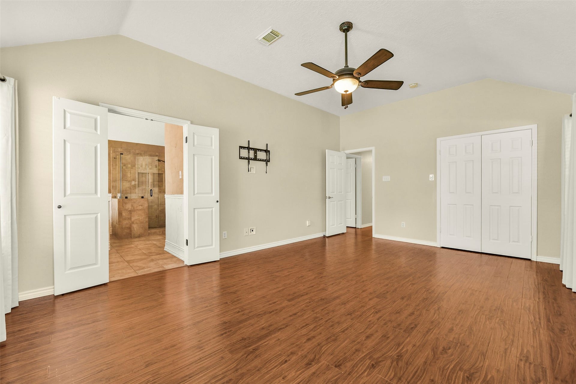 1205 Bayou Vista Drive, Deer Park, TX 77536 1205 Bayou Vista Drive, Deer Park, TX 77536
