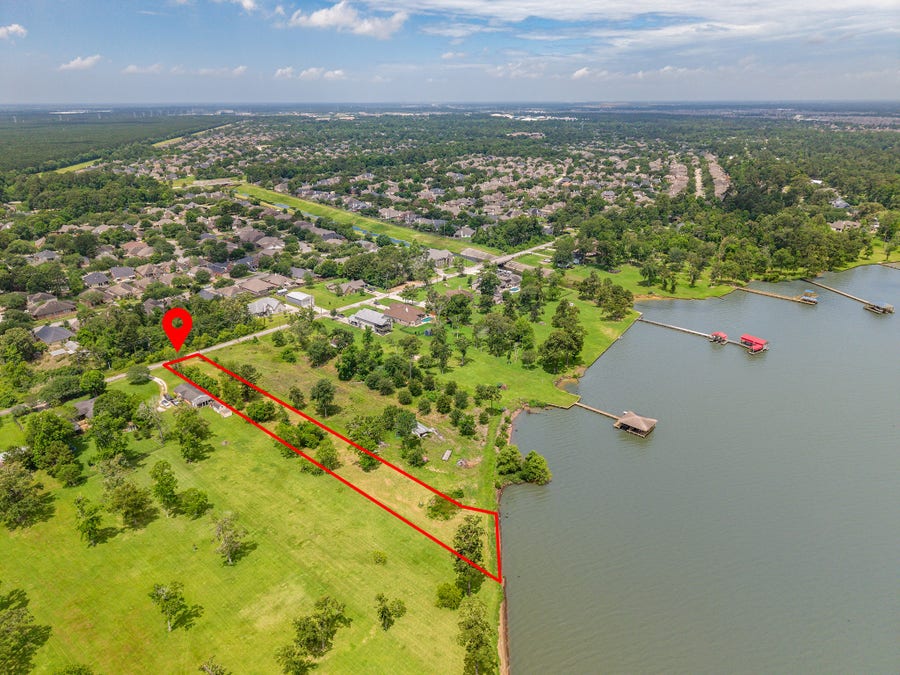 Property photo for 13110 Lakeside Terrace Drive, Houston, TX