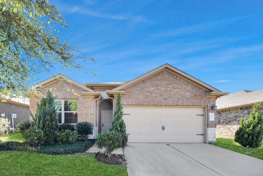 Property photo for 11351 Dawn Beach Lane, Conroe, TX