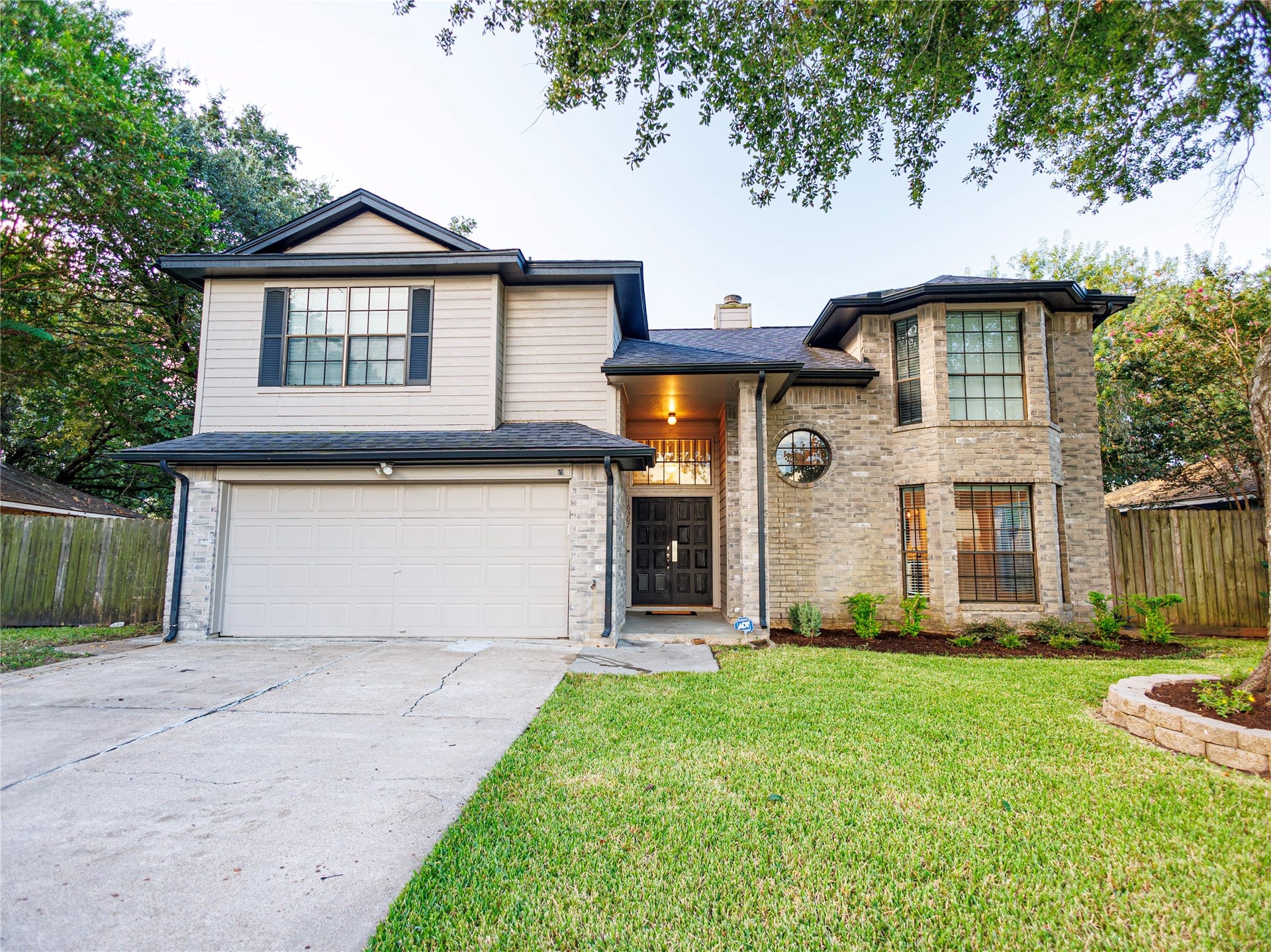 16307 MULBERRY RUN Court, Sugar Land, TX 77498 You will love living here!