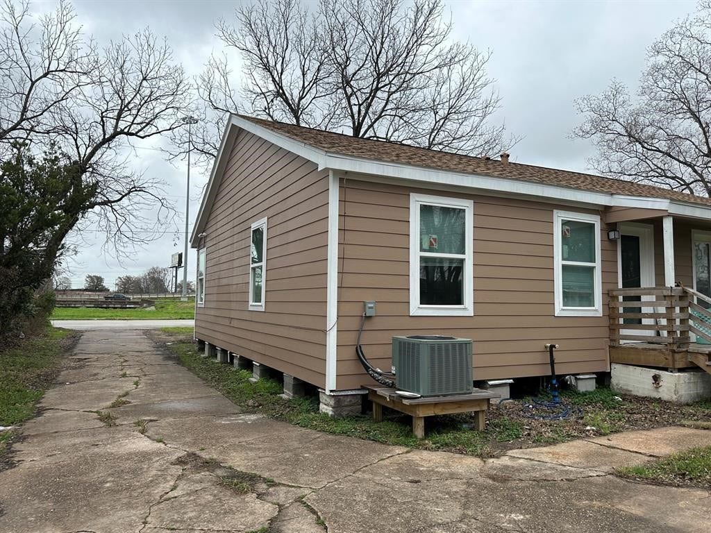 906 Eagle Avenue, #B, Pasadena, TX 77506