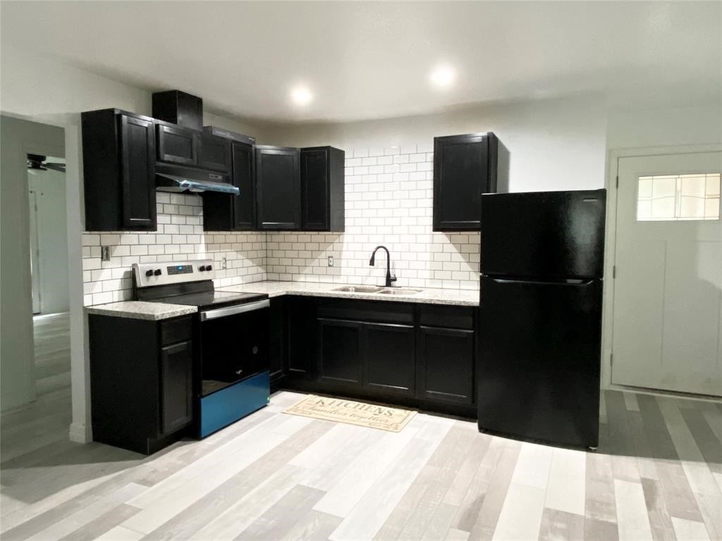 906 Eagle Avenue, #B, Pasadena, TX 77506
