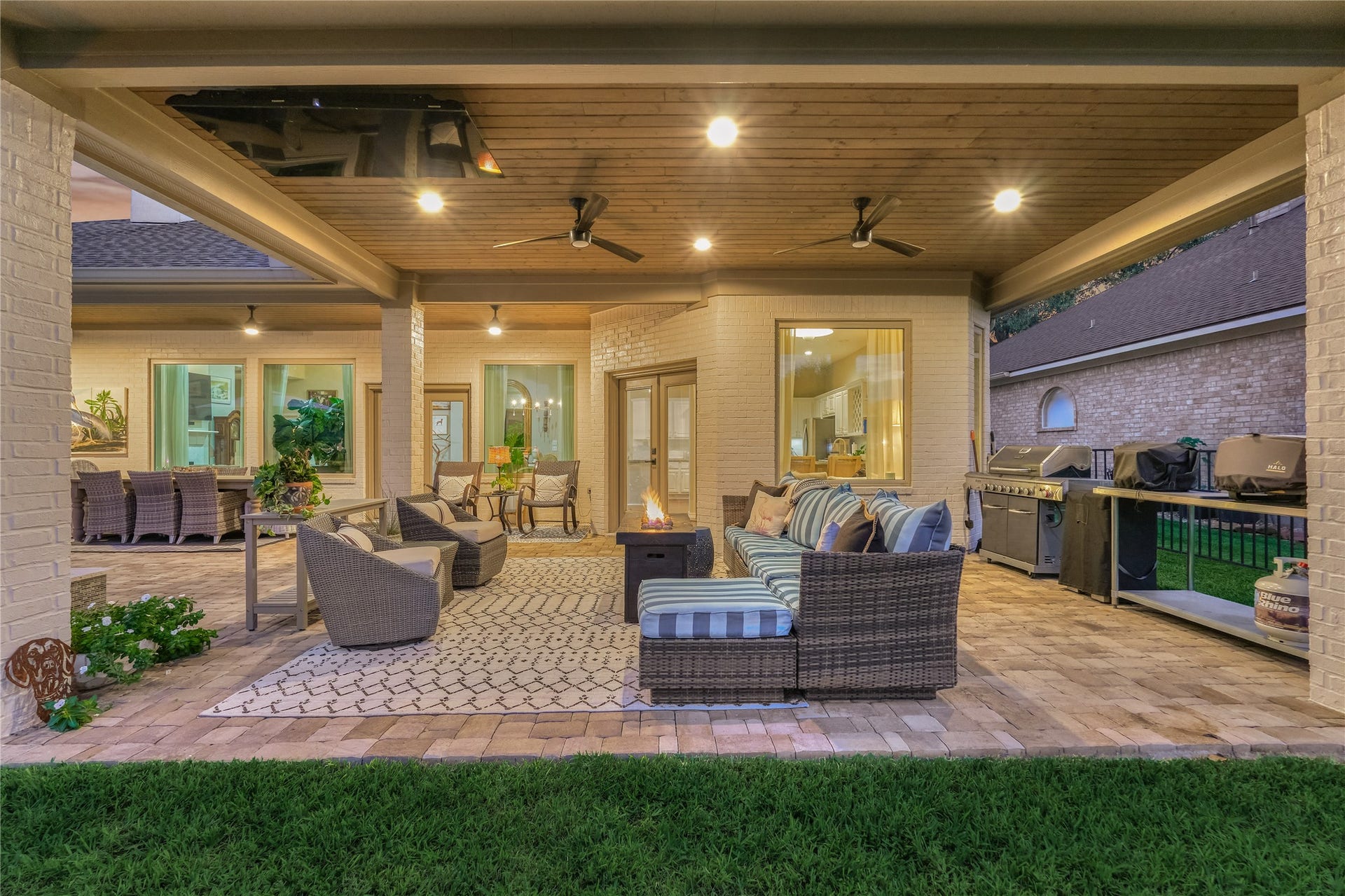 132 Somerton Drive, Montgomery, TX 77356 132 Somerton Drive, Montgomery, TX 77356