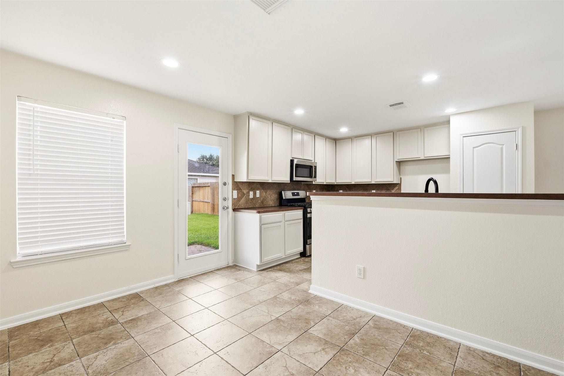 7719 Serene Wood Lane, Cypress, TX 77433 7719 Serene Wood Lane, Cypress, TX 77433