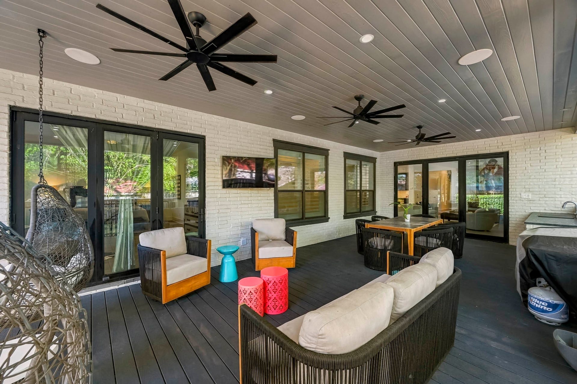 1554 Sue Barnett Drive, Houston, TX 77018