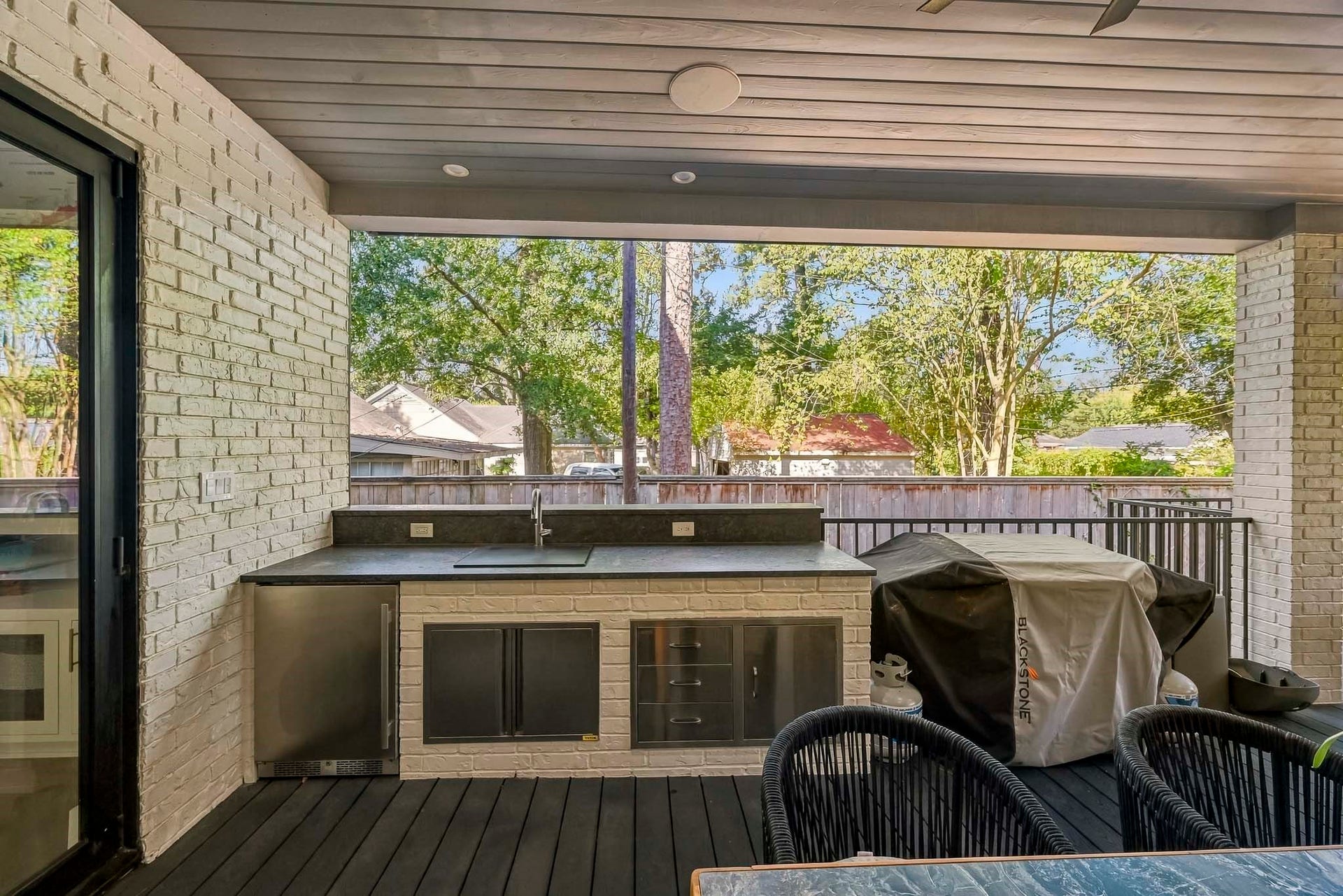 1554 Sue Barnett Drive, Houston, TX 77018