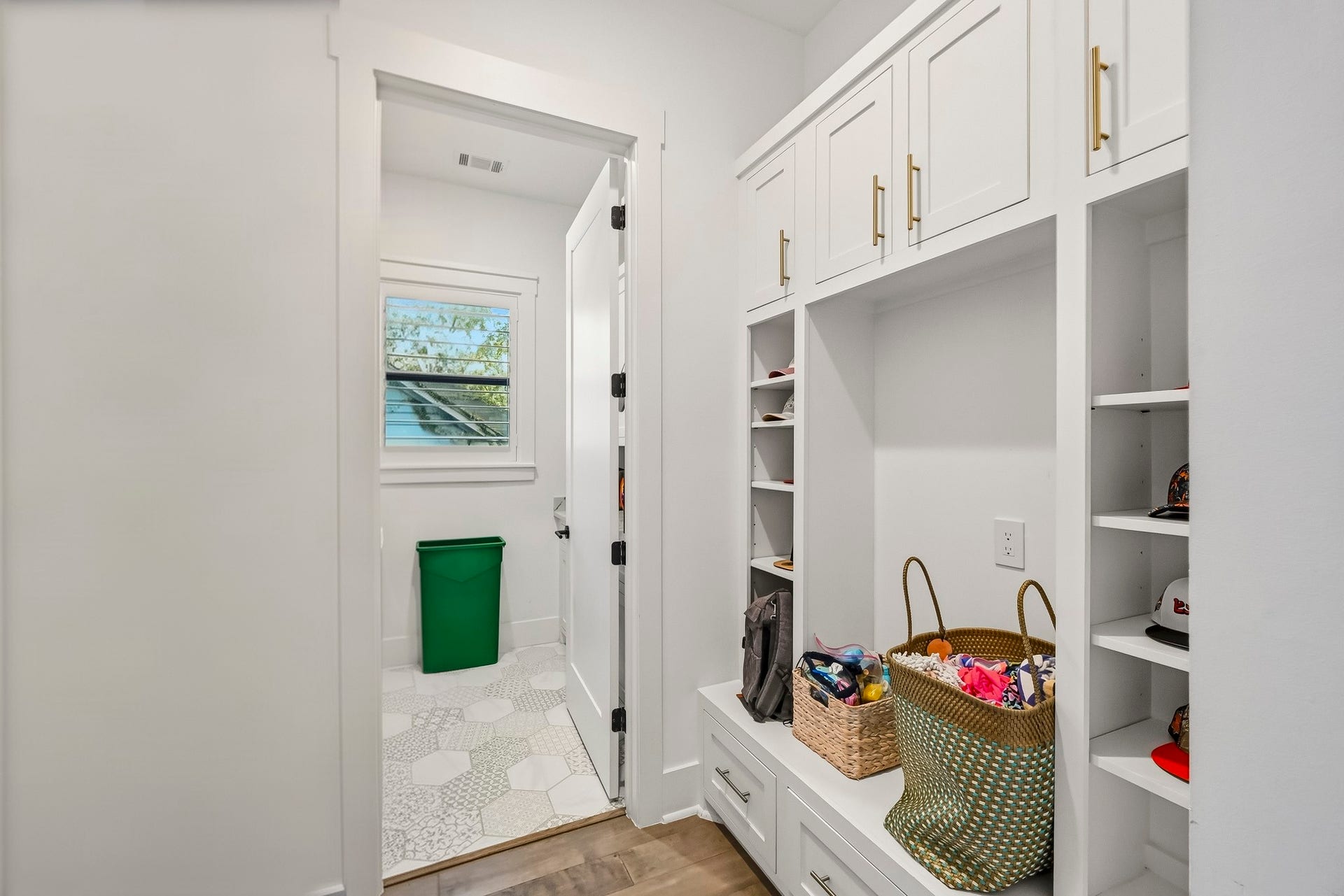 Built-in storage and hanging hooks