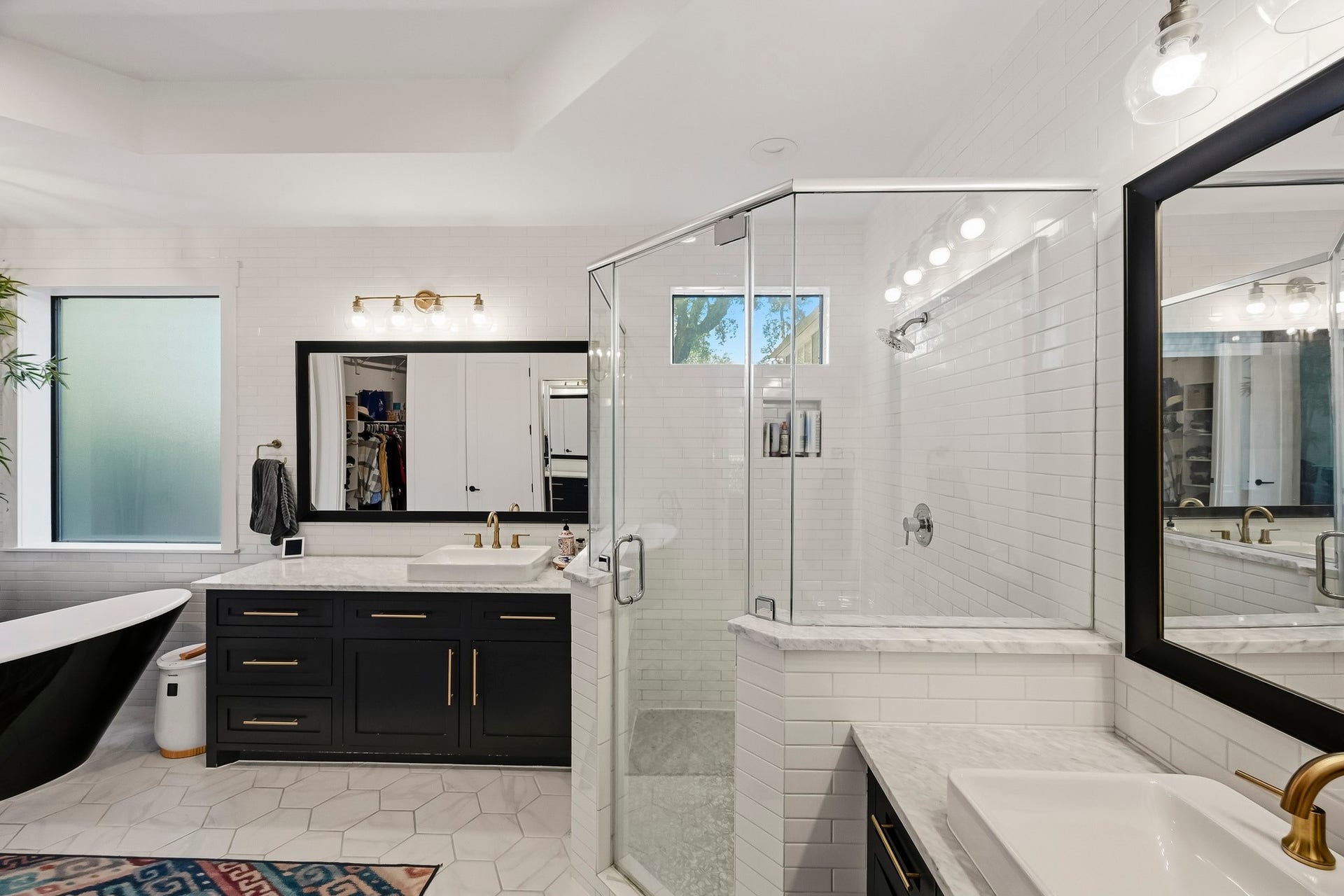 1554 Sue Barnett Drive, Houston, TX 77018