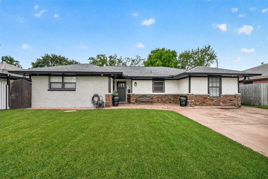 Property photo for 810 Creager Street, Houston, TX