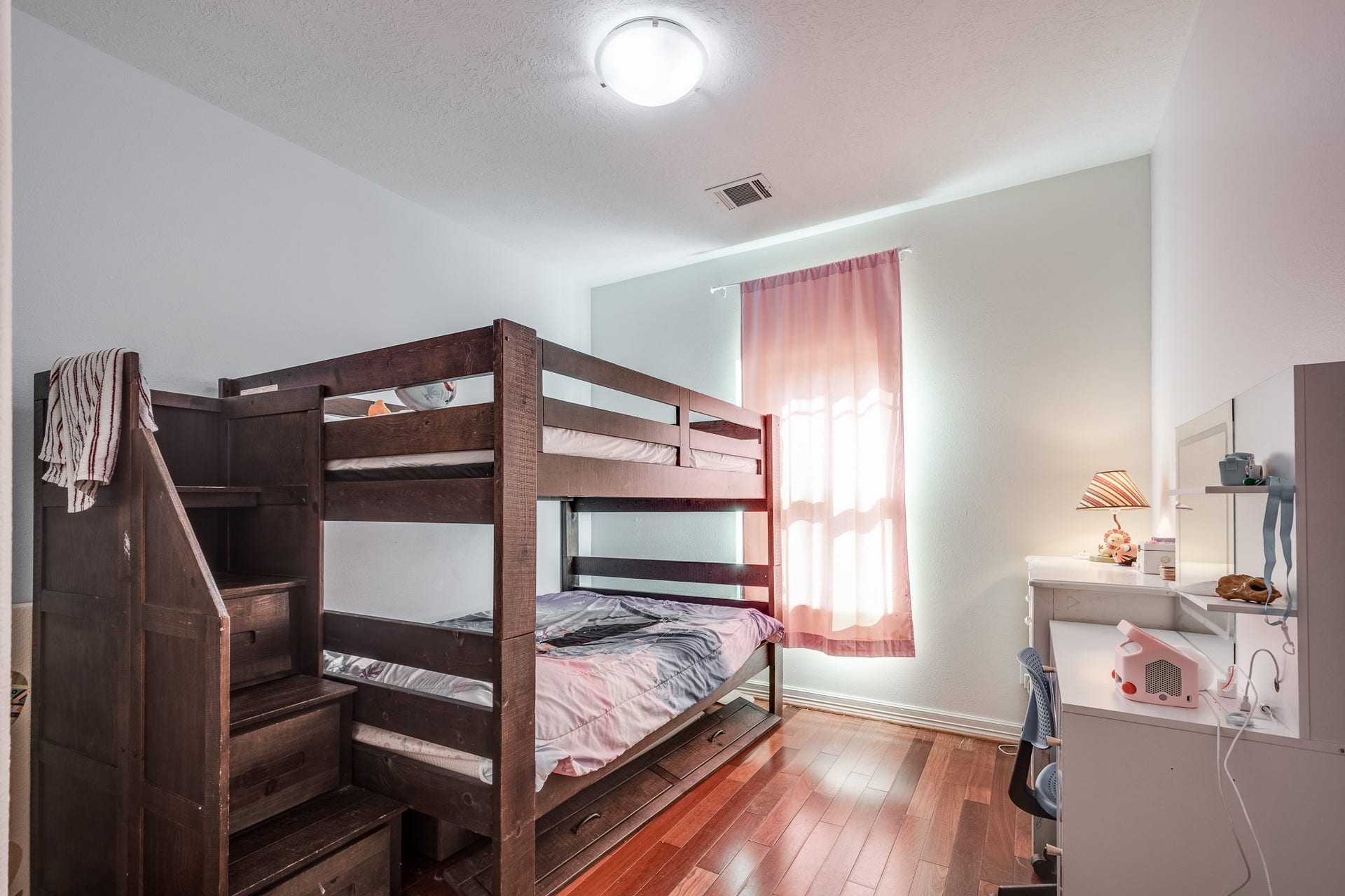 305 Hill Brook Lane, Conroe, TX 77385 Third upstairs bedroom