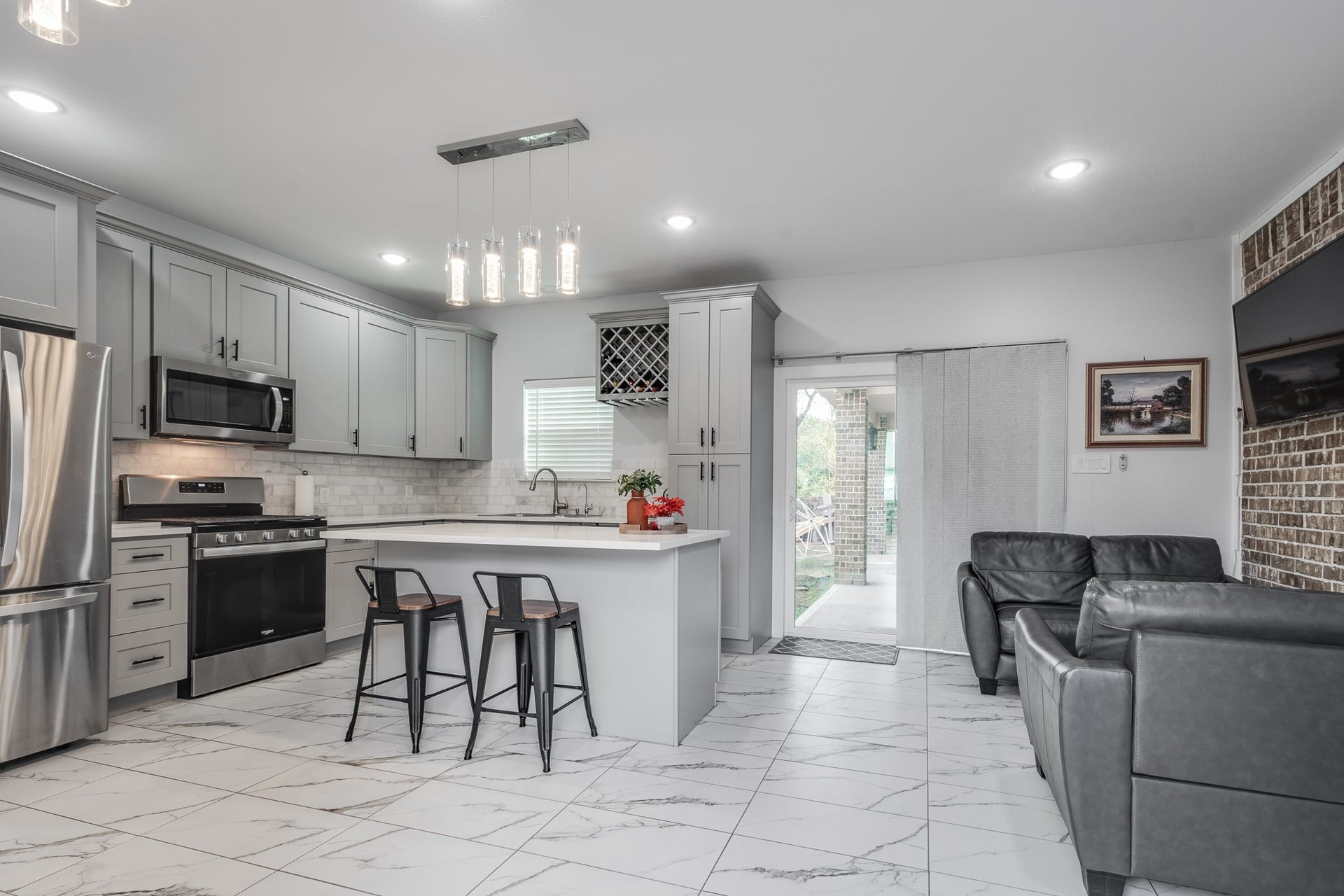 305 Hill Brook Lane, Conroe, TX 77385 Open concept in second home.