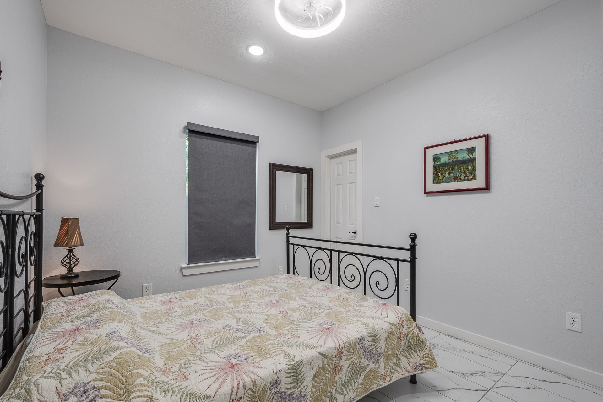305 Hill Brook Lane, Conroe, TX 77385 Secondary bedroom in casita.