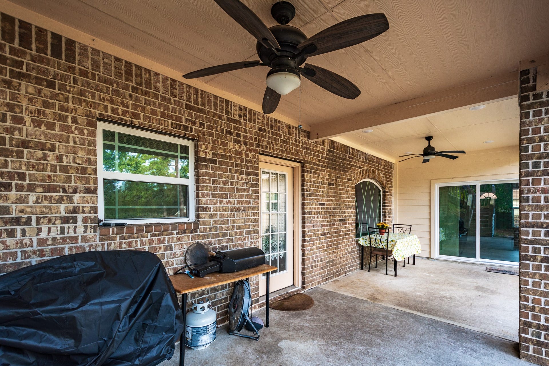 305 Hill Brook Lane, Conroe, TX 77385 Outdoor covered patio off the main kitchen and the nexgen home.