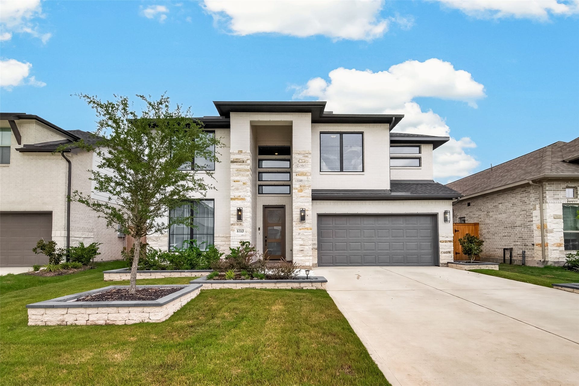 8310 Sapphire Sky Lane, Richmond, TX 77406 Welcome home to Candela South