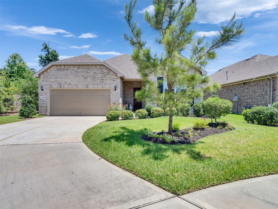 Property photo for 223 Spotted Saddle Court, The Woodlands, TX