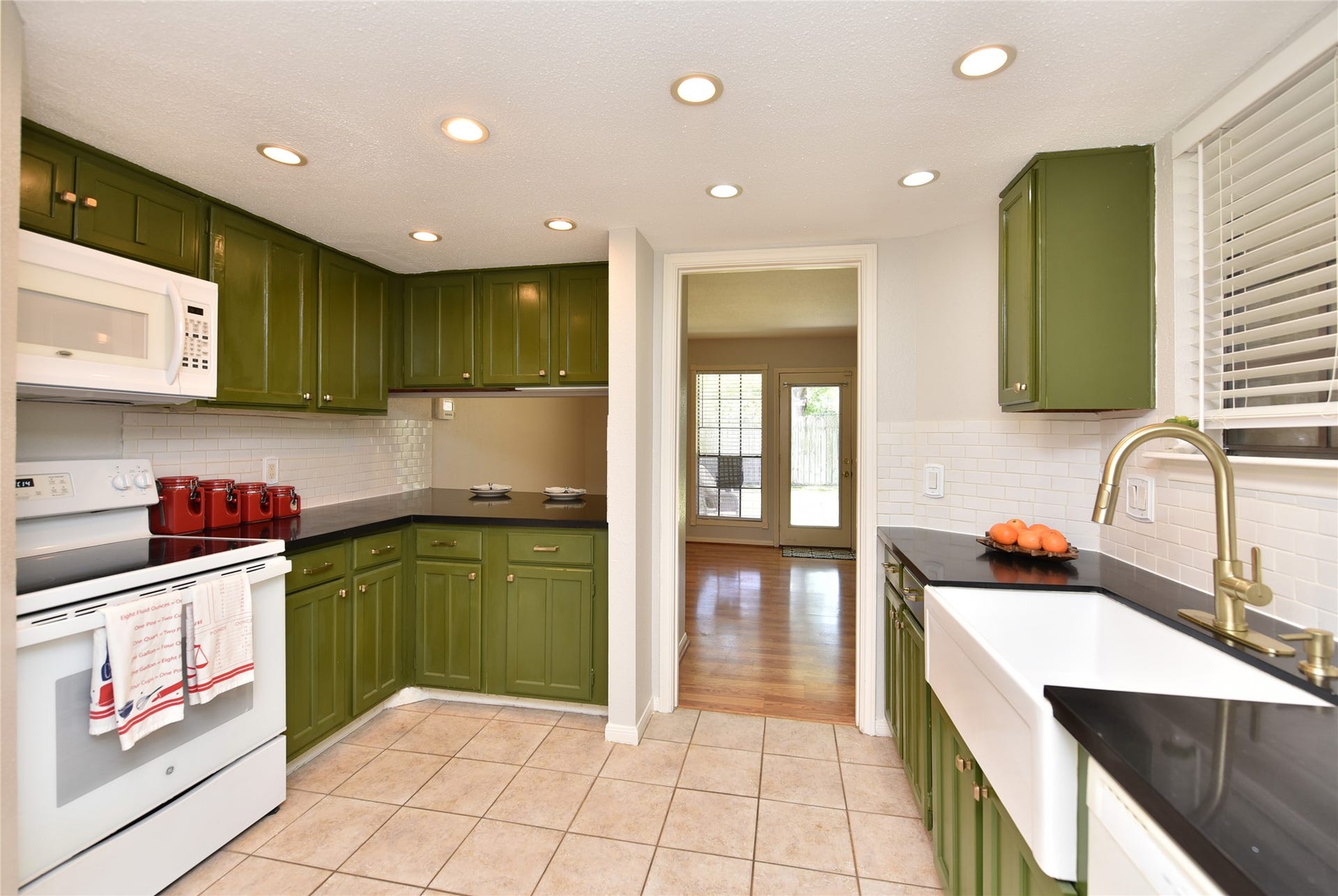 8409 Bayou Pine Court, Houston, TX 77040