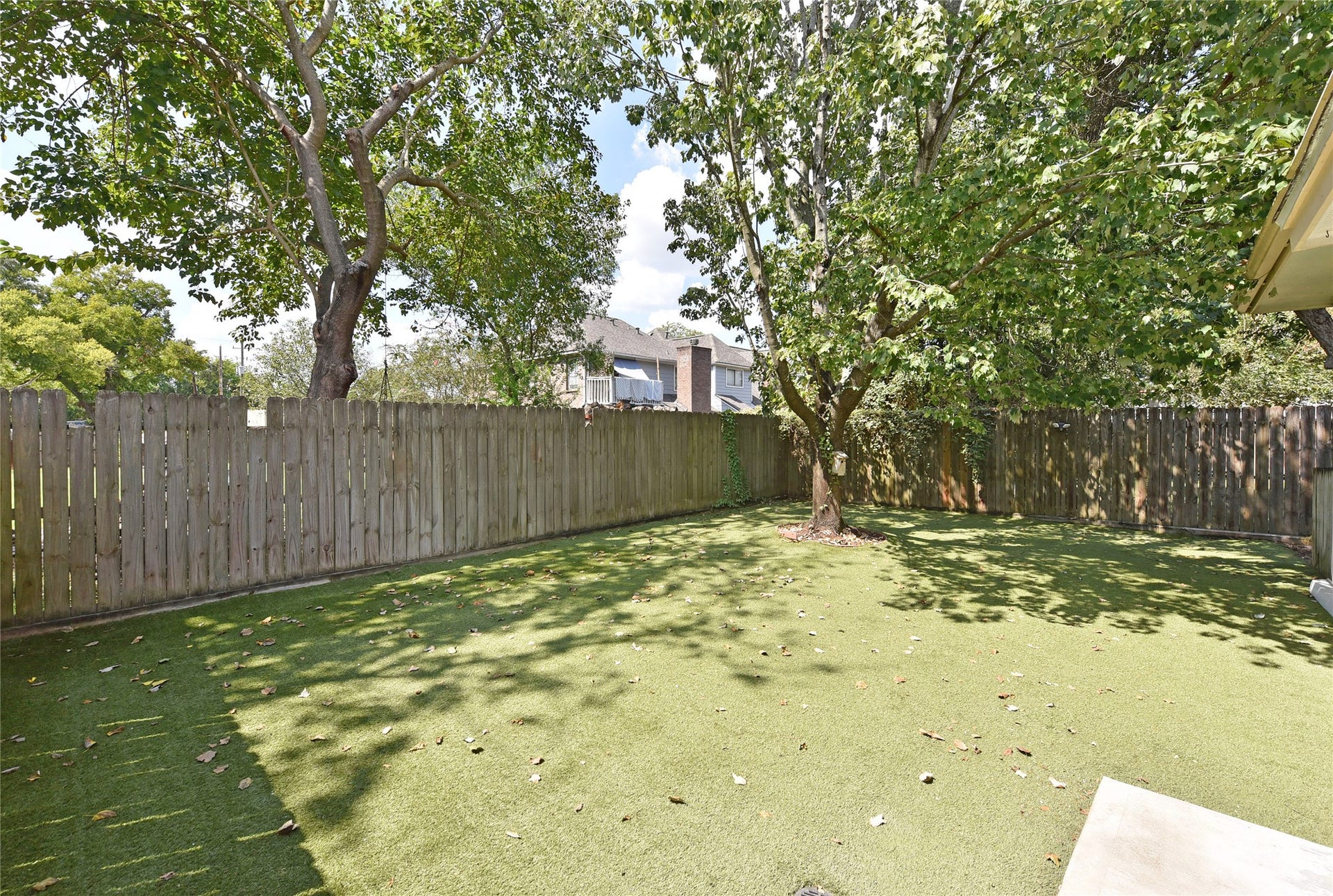 8409 Bayou Pine Court, Houston, TX 77040