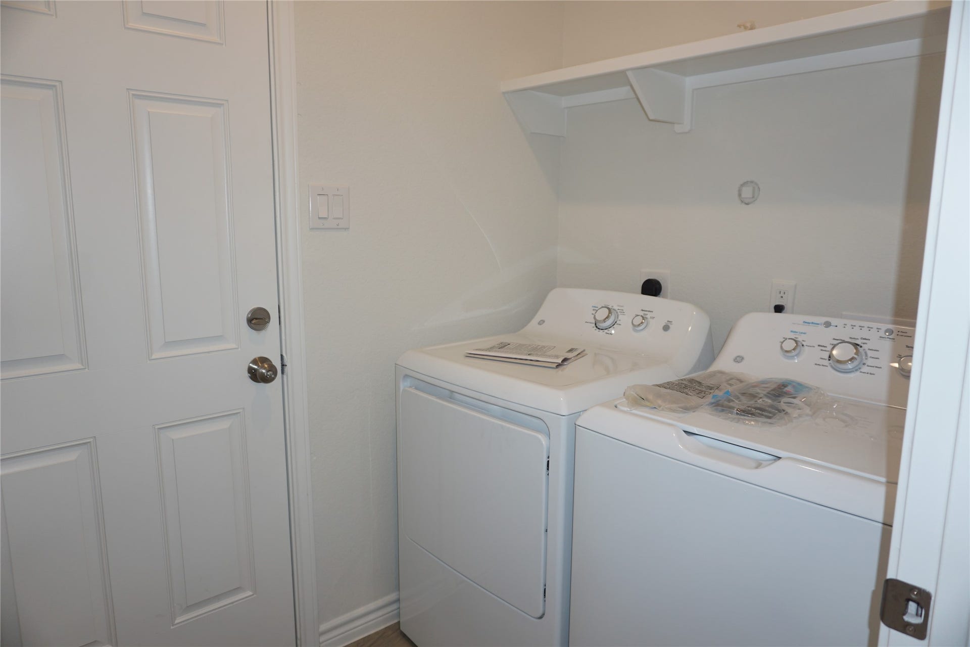 9826 ARBOR OAKS, Willis, TX 77318 9826 ARBOR OAKS, Willis, TX 77318