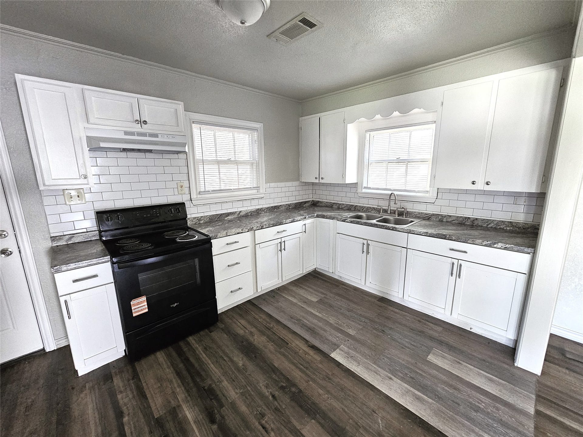 806 17th Avenue N, Texas City, TX 77590 806 17th Avenue N, Texas City, TX 77590