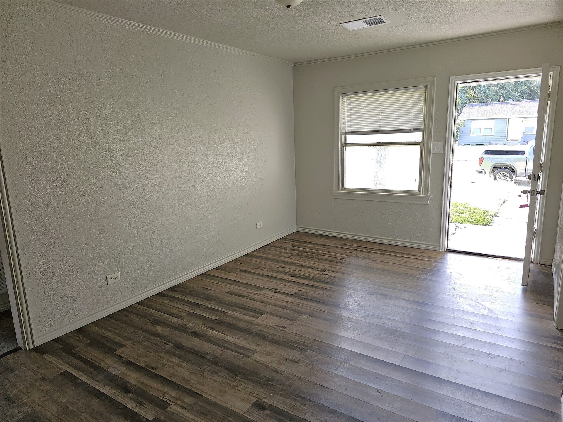 806 17th Avenue N, Texas City, TX 77590 806 17th Avenue N, Texas City, TX 77590