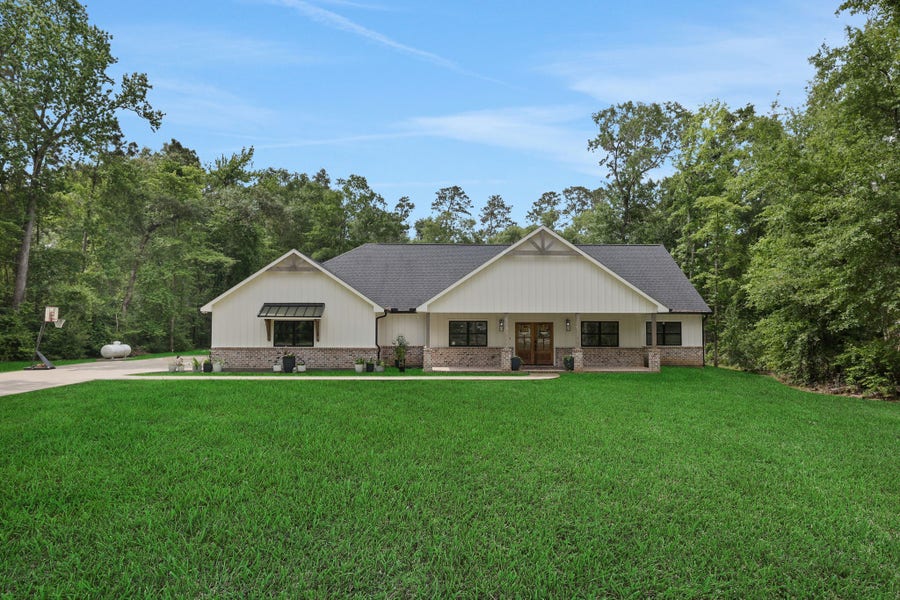 Property photo for 17320 Sycamore Trail, Conroe, TX