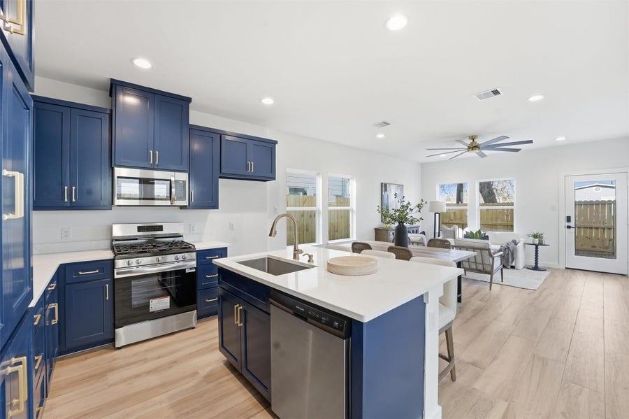 Property photo for 528 N 4th Street, La Porte, TX