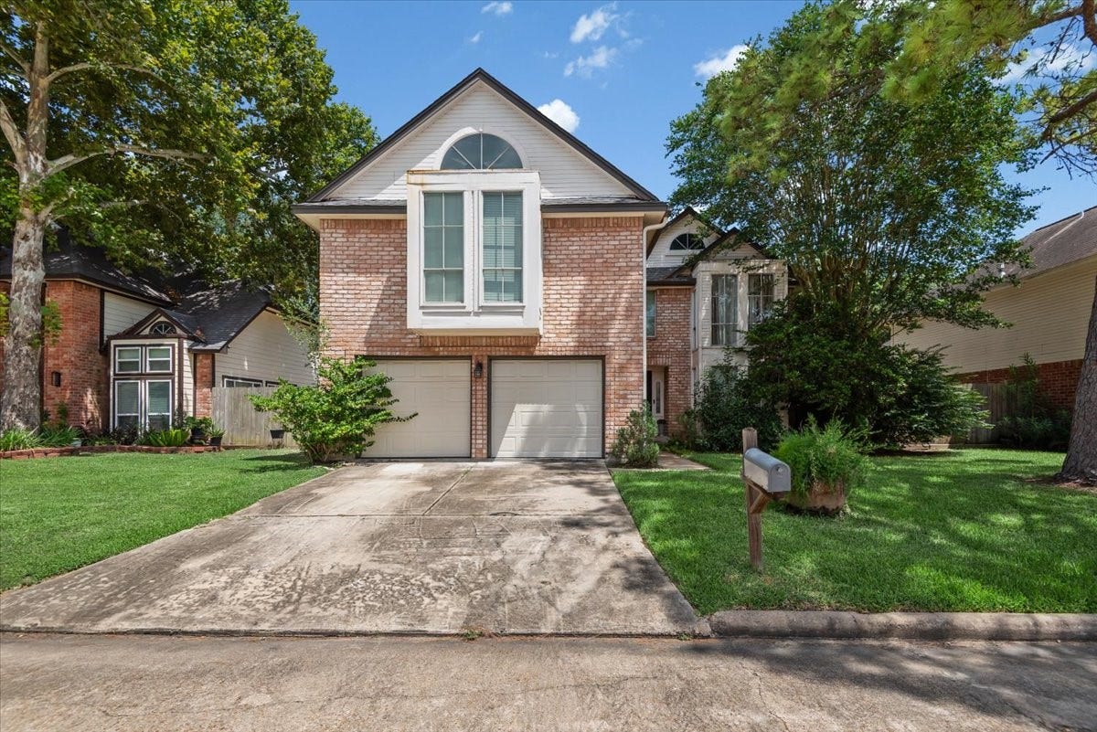13022 Hollow Brook Drive, Houston, TX 77082 13022 Hollow Brook Drive, Houston, TX 77082