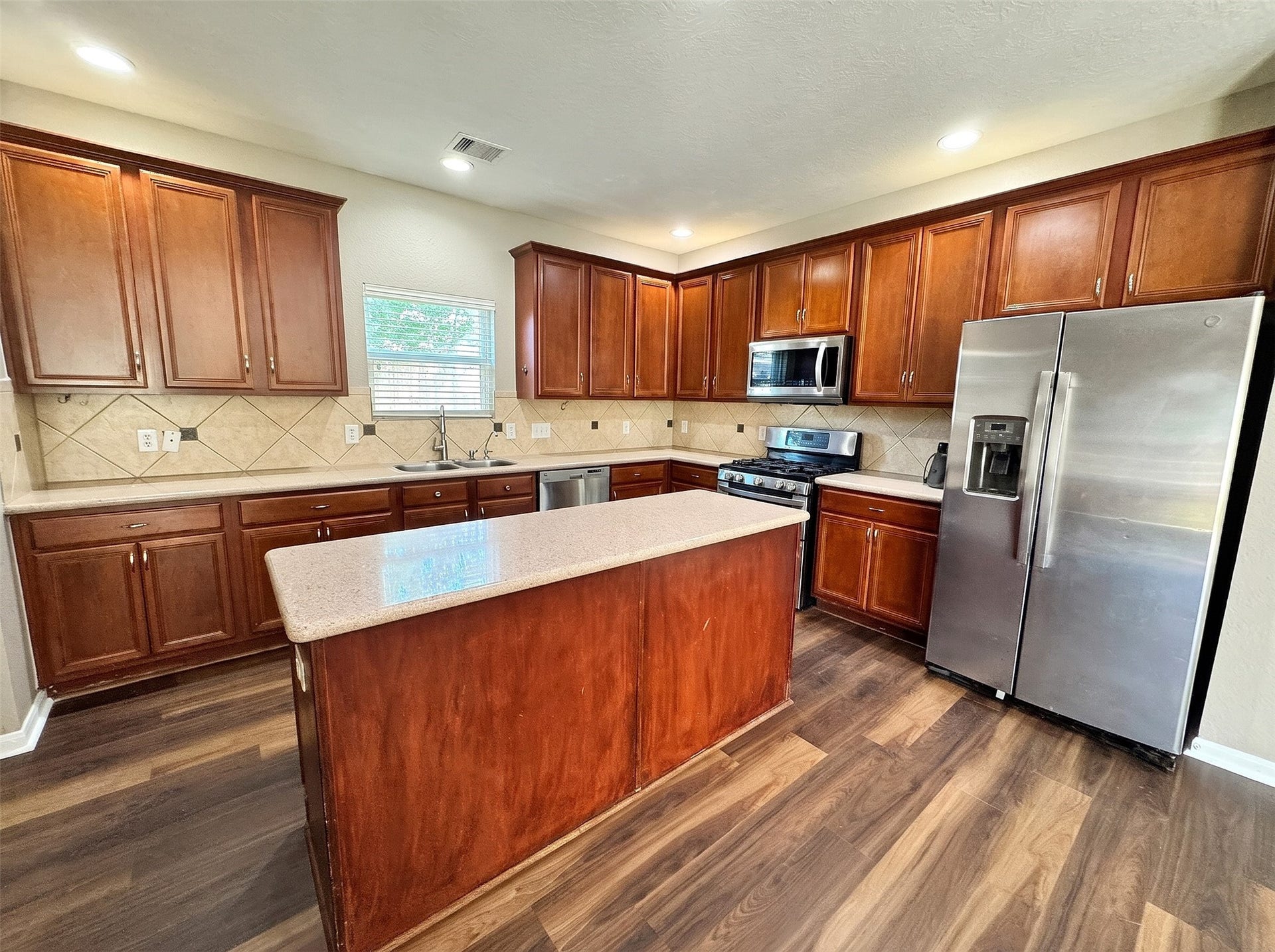 1991 Tranquility Lane, League City, TX 77573 1991 Tranquility Lane, League City, TX 77573