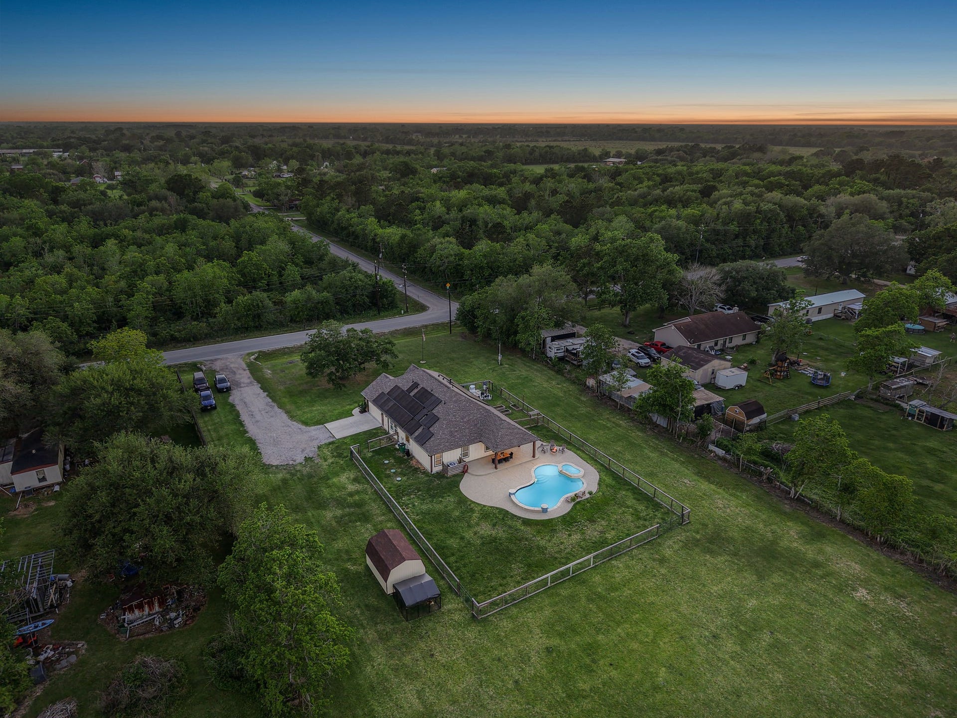 12751 County Road 283, Alvin, TX 77511 12751 County Road 283, Alvin, TX 77511