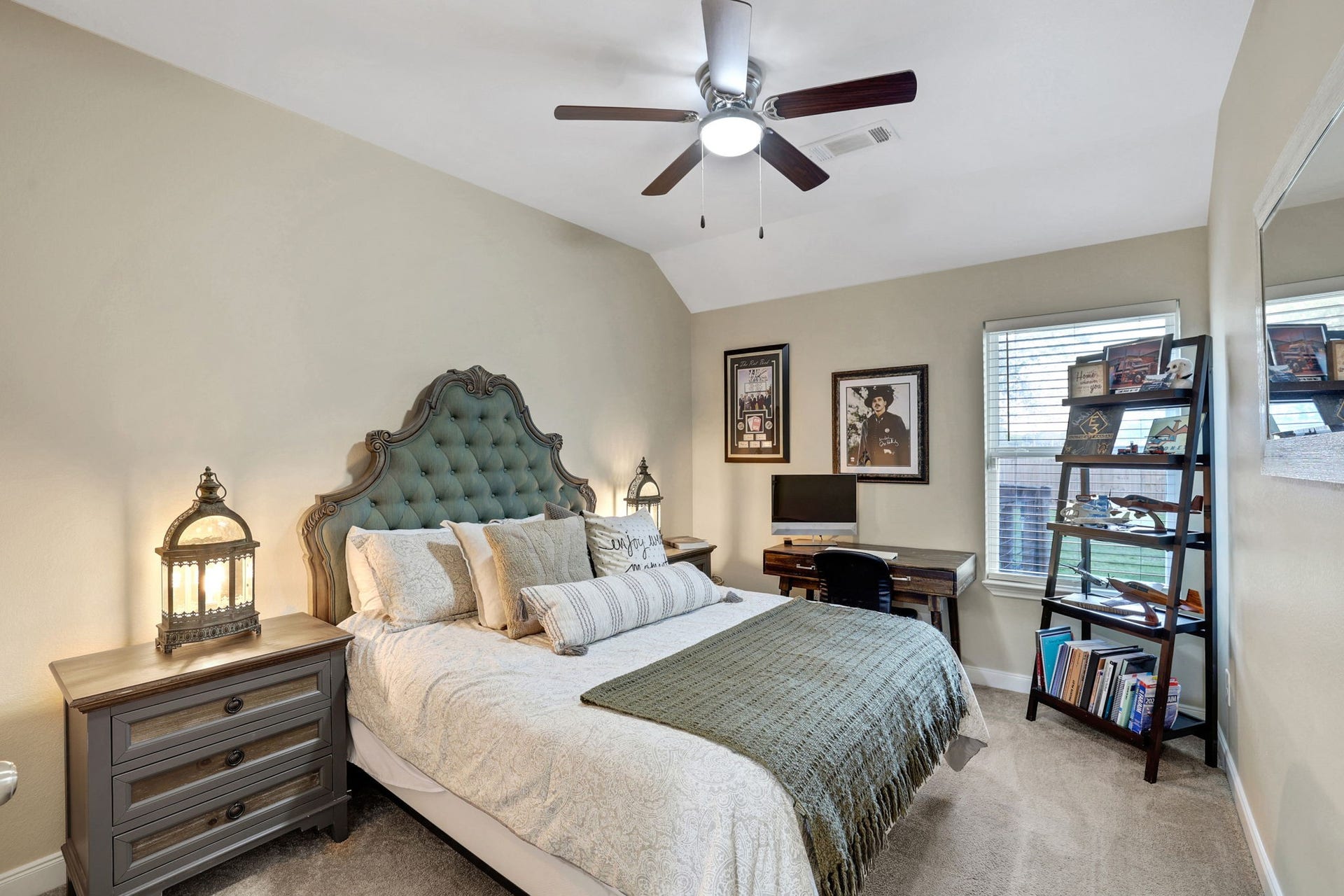 12751 County Road 283, Alvin, TX 77511 Secondary bedroom