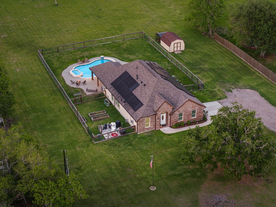 Property photo for 12751 County Road 283, Alvin, TX