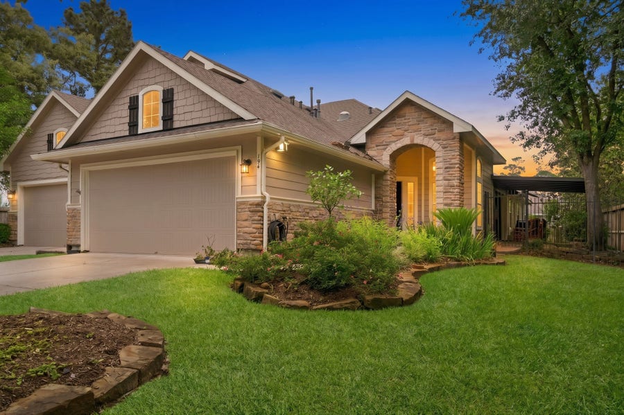 Property photo for 194 W Kentwick Place, Conroe, TX