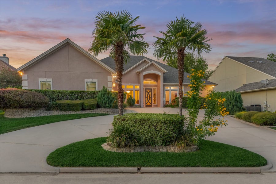 Property photo for 115 Brookgreen Circle N, Montgomery, TX