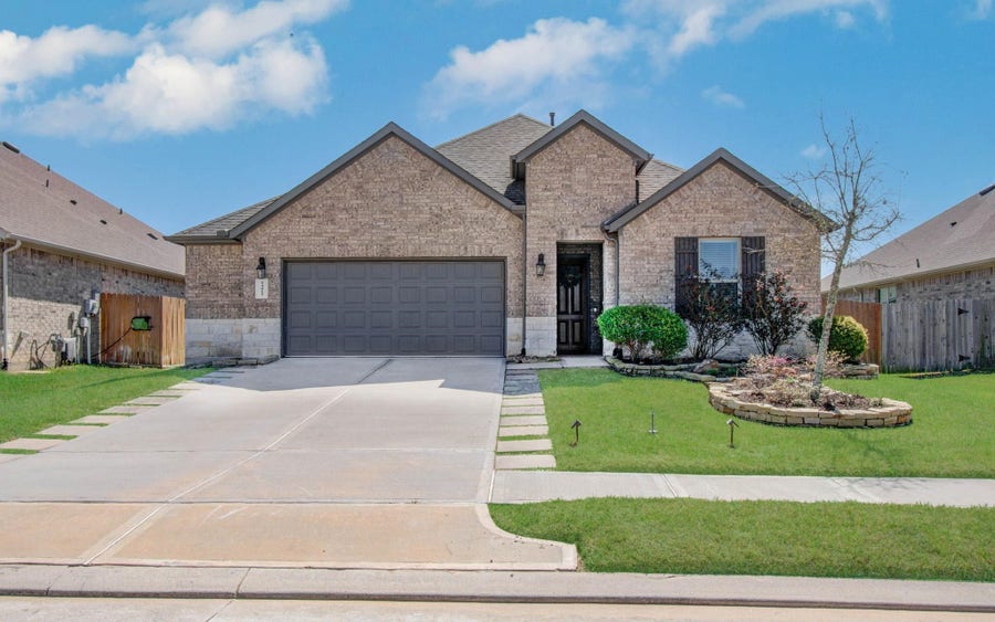 Property photo for 14019 Autumn Creek Court, Conroe, TX