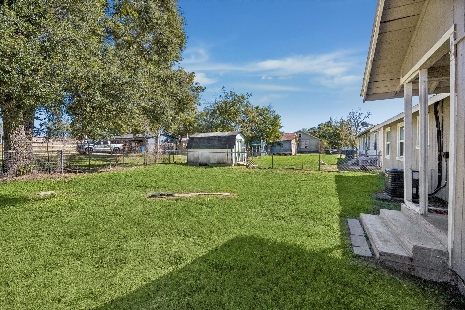 706 15th Street, Hempstead, TX 77445 706 15th Street, Hempstead, TX 77445