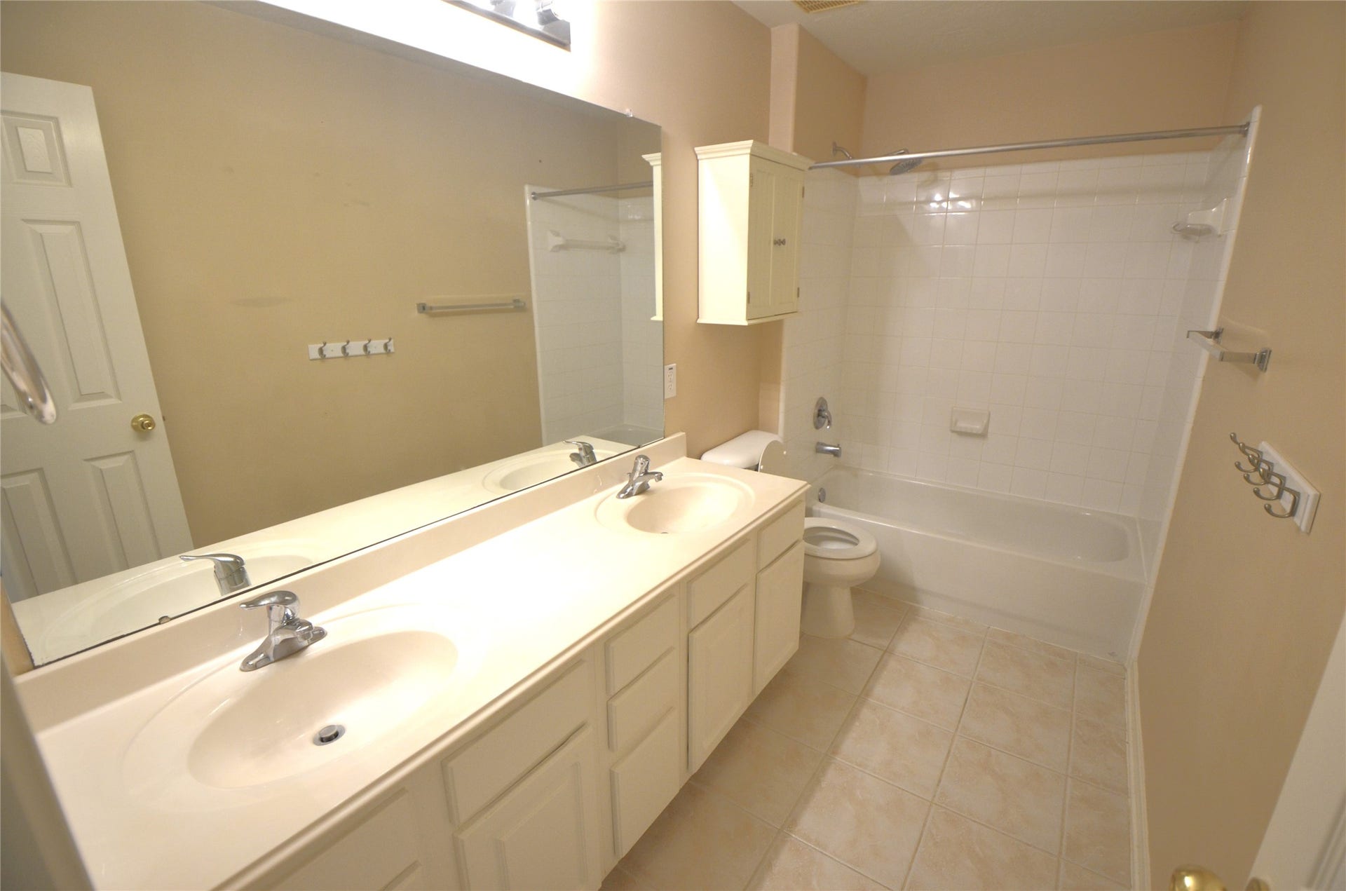 31 New Dawn Place, The Woodlands, TX 77385 31 New Dawn Place, The Woodlands, TX 77385