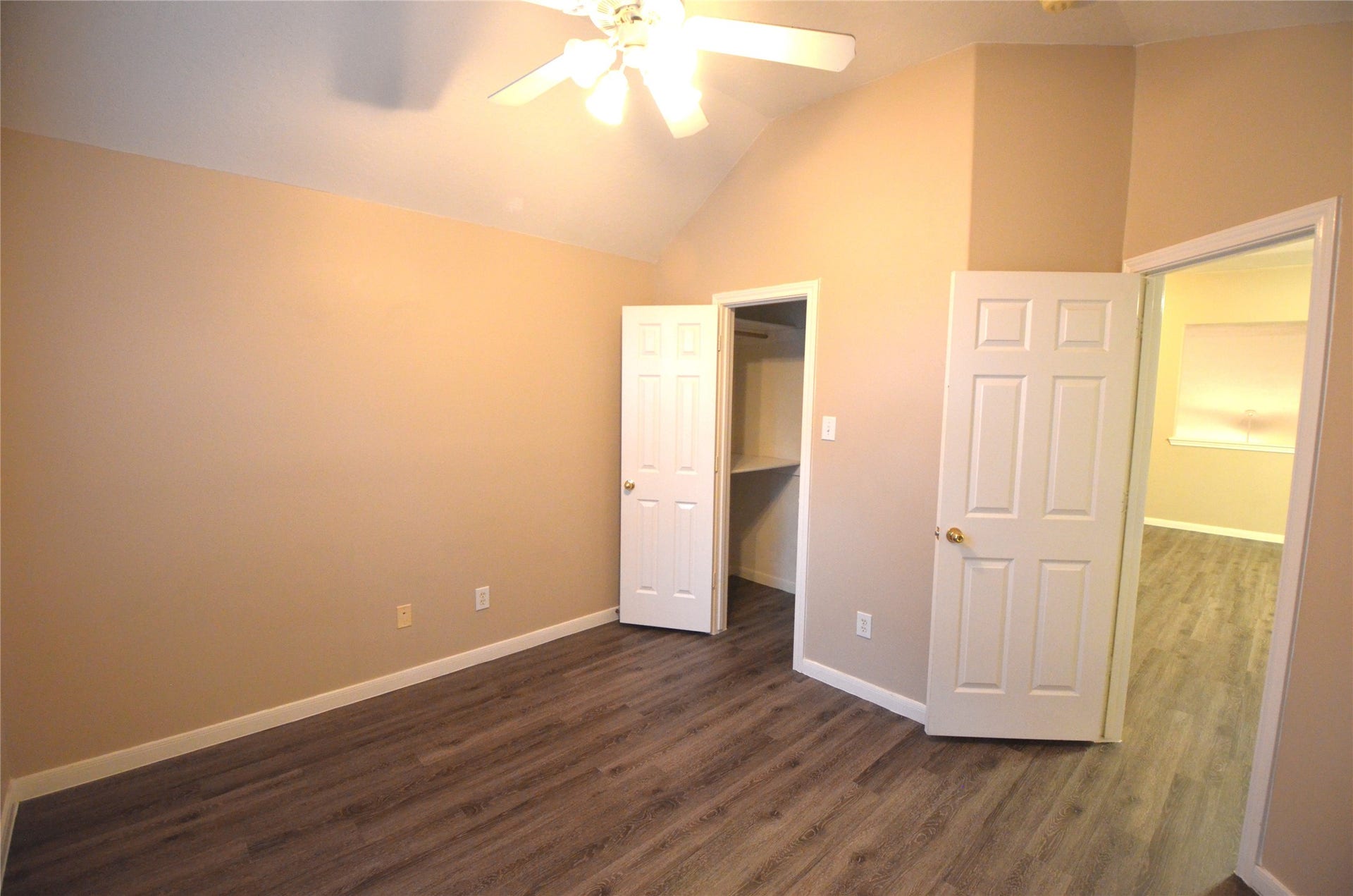 31 New Dawn Place, The Woodlands, TX 77385 31 New Dawn Place, The Woodlands, TX 77385