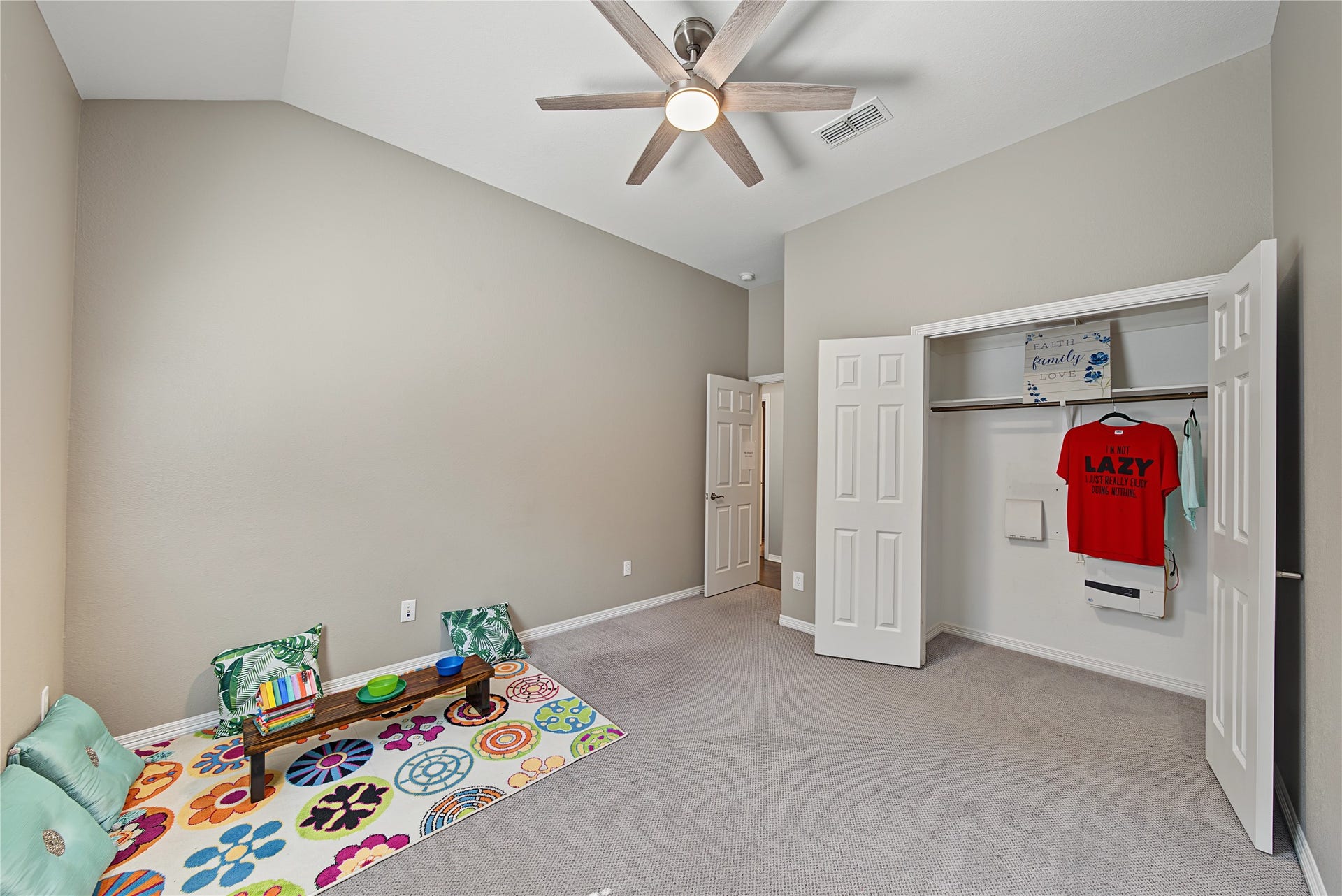 6723 Sotoria Lane, Sugar Land, TX 77479 Guest bedroom, 3rd bedroom
