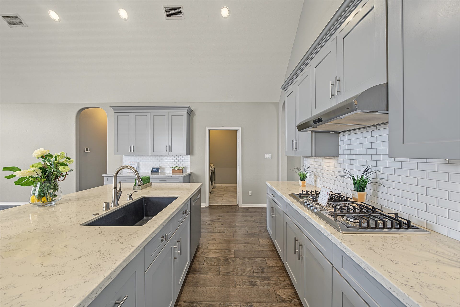 6723 Sotoria Lane, Sugar Land, TX 77479 custom cabinetry, a chic backsplash