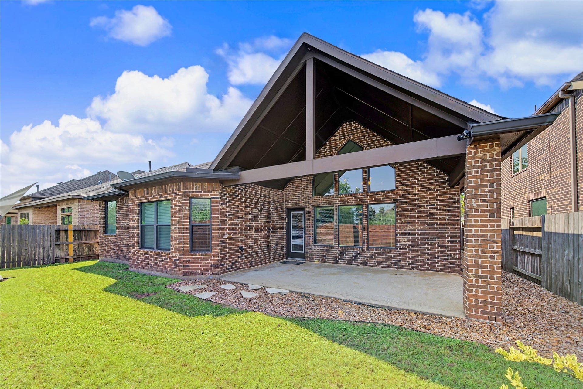 6723 Sotoria Lane, Sugar Land, TX 77479 6723 Sotoria Lane, Sugar Land, TX 77479
